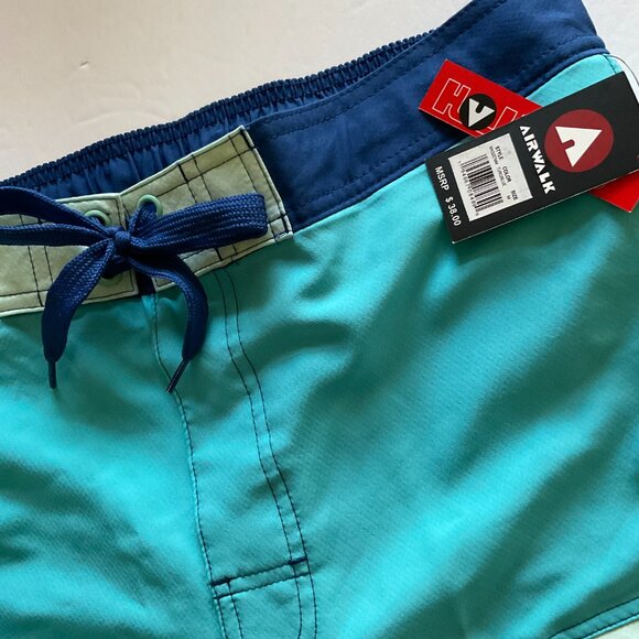 AIRWALK Men's Long Stretch Swim Trunks NWT Size M - Picture 5 of 5